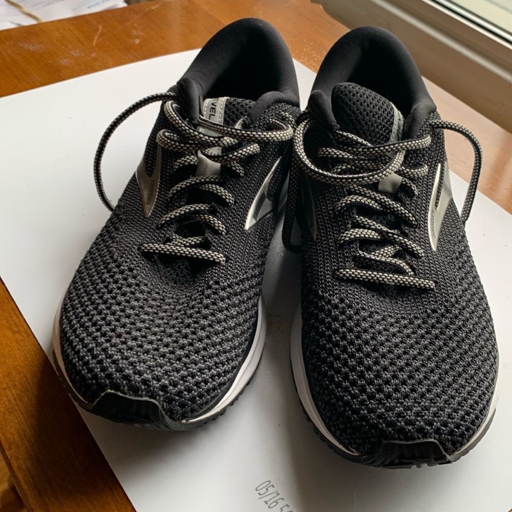 Brooks running shoes Revel model